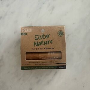 Kiss Sister Nature Strip Lash Adhesive
